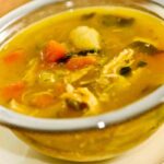 Sopa de Feijão com Macarrão: Receita Prática e Nutritiva