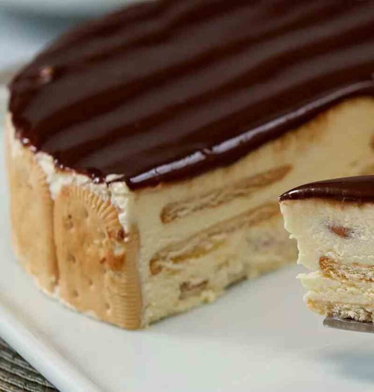 Torta de Bolacha com Doce de Leite: Receita Clássica e Irresistível